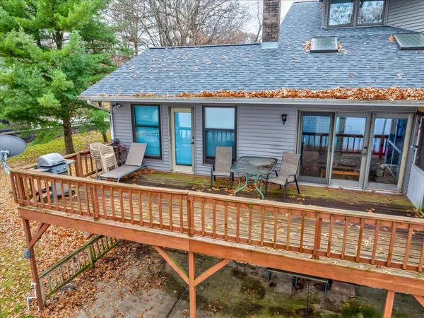 $599,900 | 506 Lake Shore Drive, Pardeeville, WI 53954
