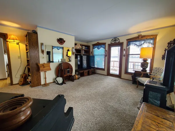 $599,900 | 506 Lake Shore Drive, Pardeeville, WI 53954