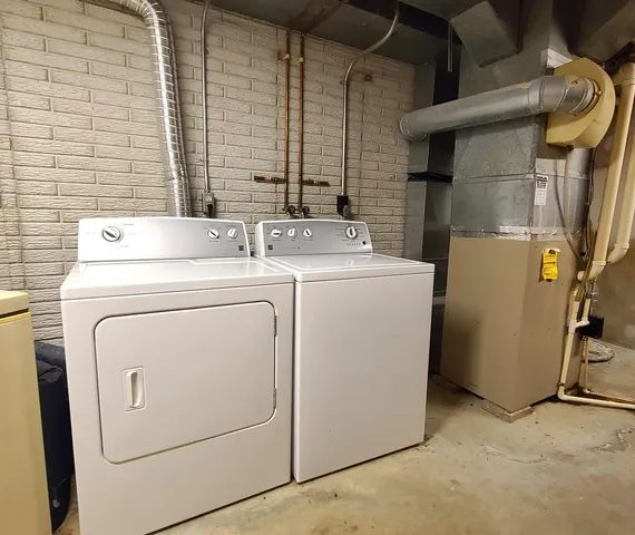 $615,000 | 506 Lake Shore Drive, Pardeeville, WI 53954