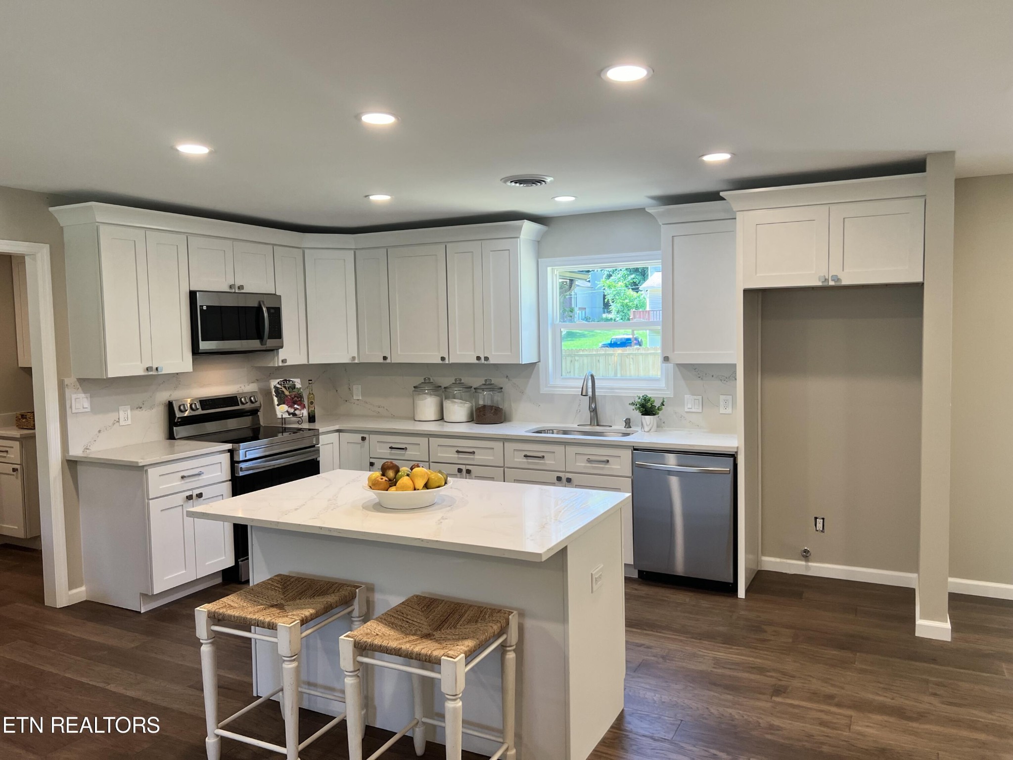 421 Oran Road Knoxville, TN 37934 - Photo 3 of 10 Gallery Image 3