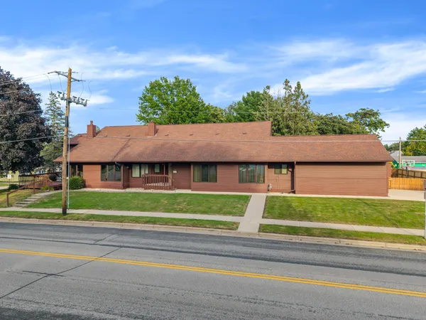 $449,000 | 109 South Winnebago Street, Caledonia, MN 55921