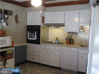 206 Clump Road Green Lane, PA 18054 - Photo 5 of 11