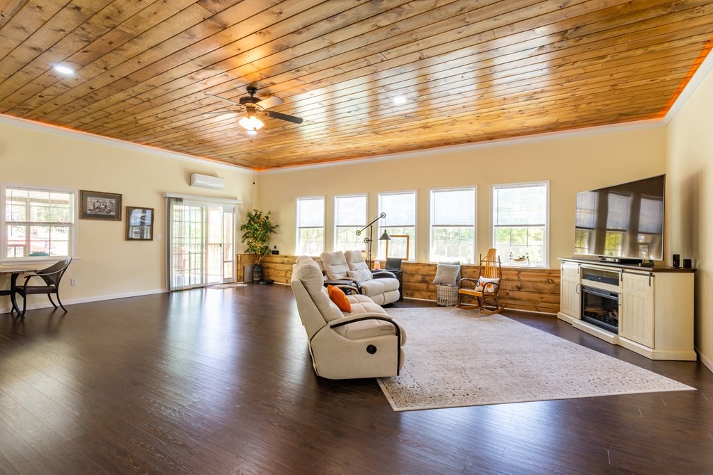 1312 Bluff Road Harriman, TN 37748 - Photo 7 of 67 Gallery Image 7