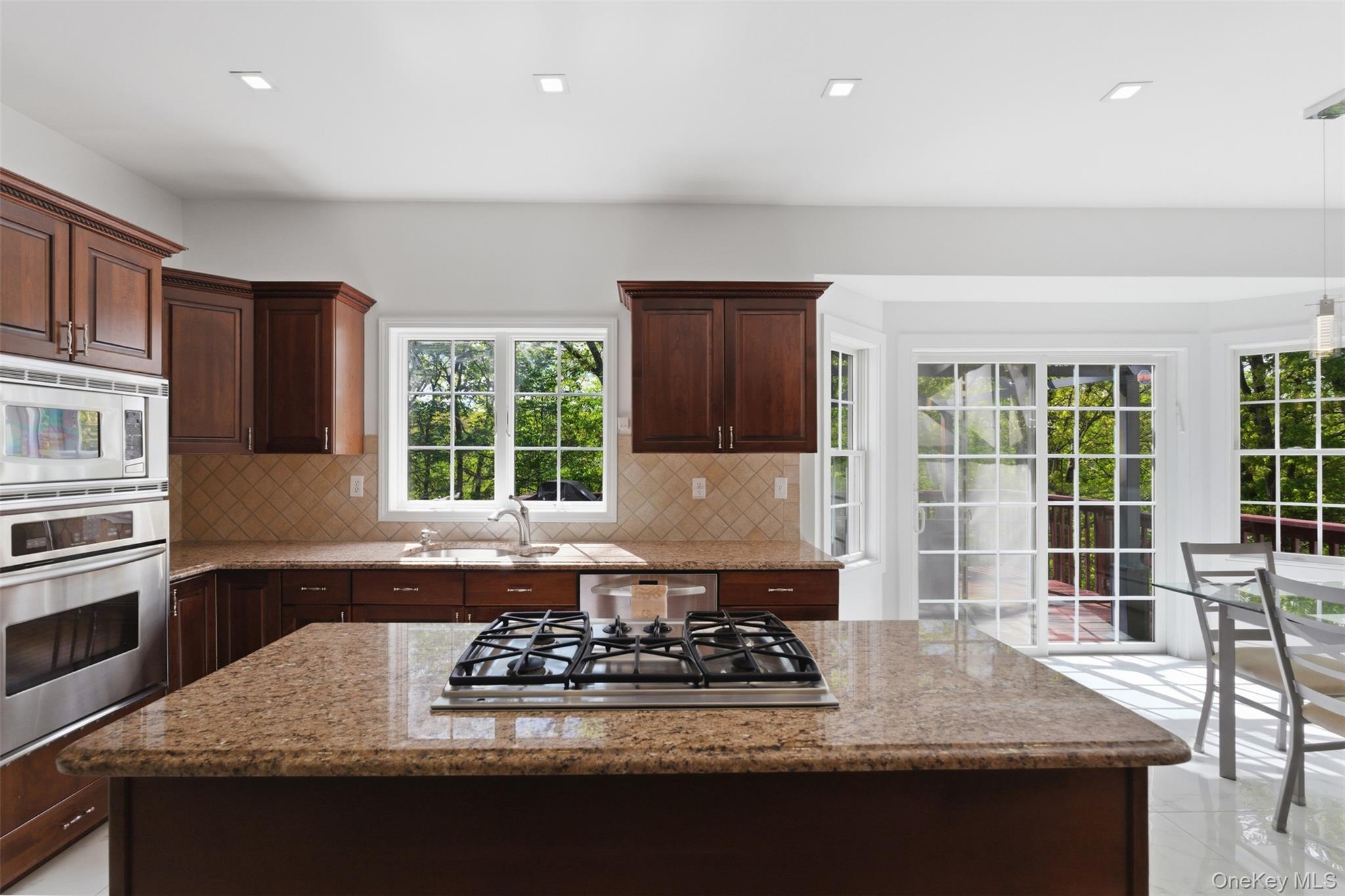 105 Hempstead Road Spring Valley, NY 10977 - Photo 12 of 40