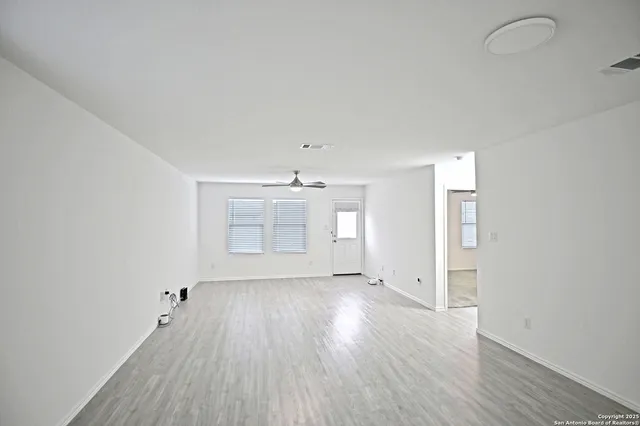 $1,675 | 5925 San Geronimo, Seguin, TX 78155