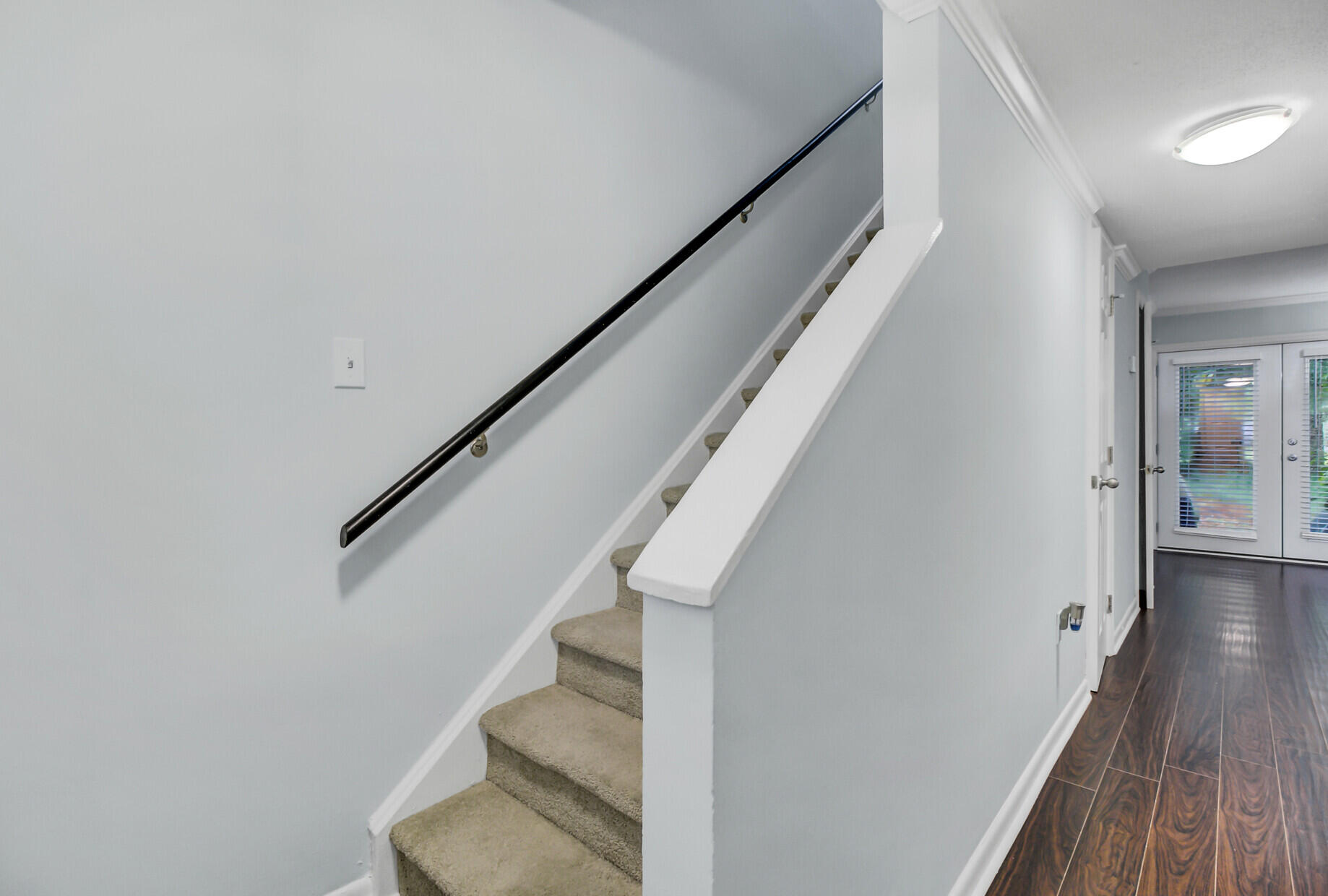2362 Parsonage Road, Unit 13J Charleston, SC 29414 - Photo 9 of 19 Stairwell