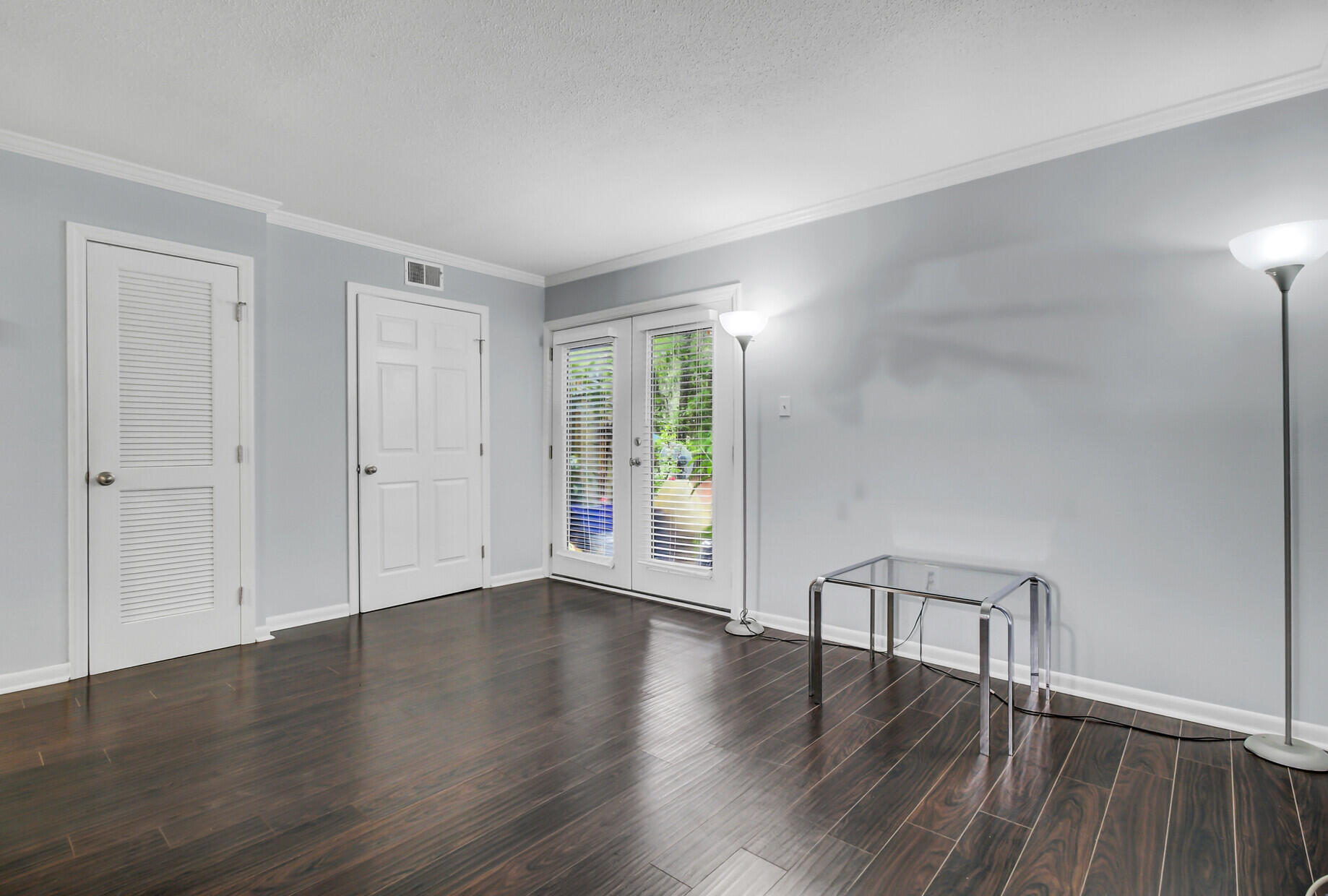 2362 Parsonage Road, Unit 13J Charleston, SC 29414 - Photo 7 of 19 Living Room