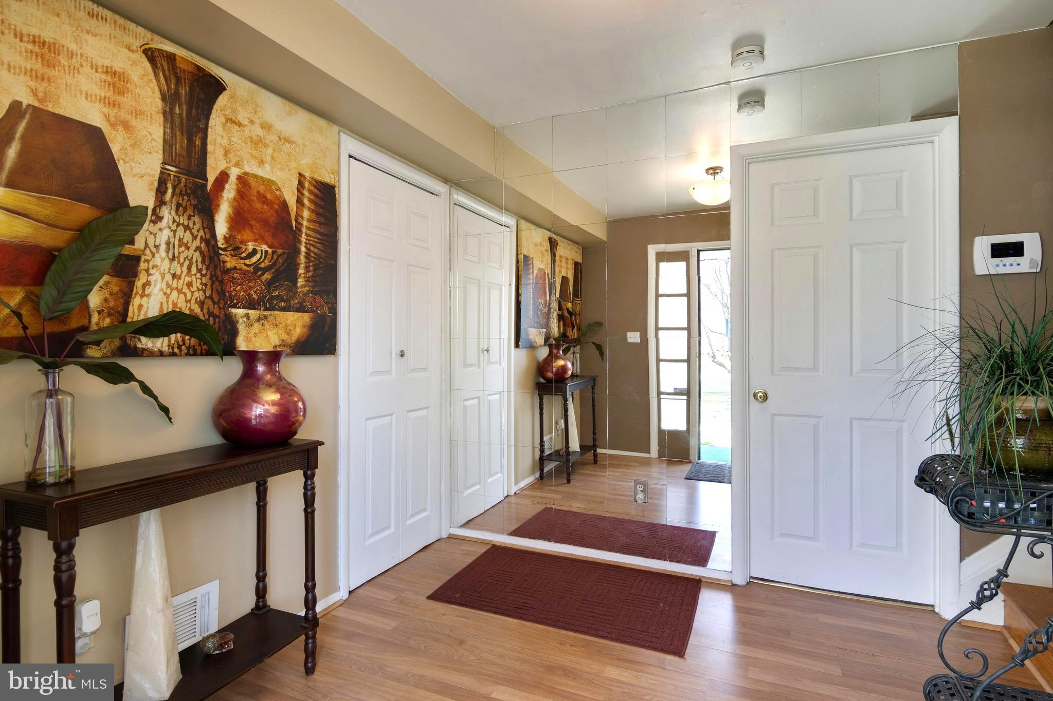 215 Ridgely Road Glen Burnie, MD 21061 - Photo 3 of 26 Open foyer