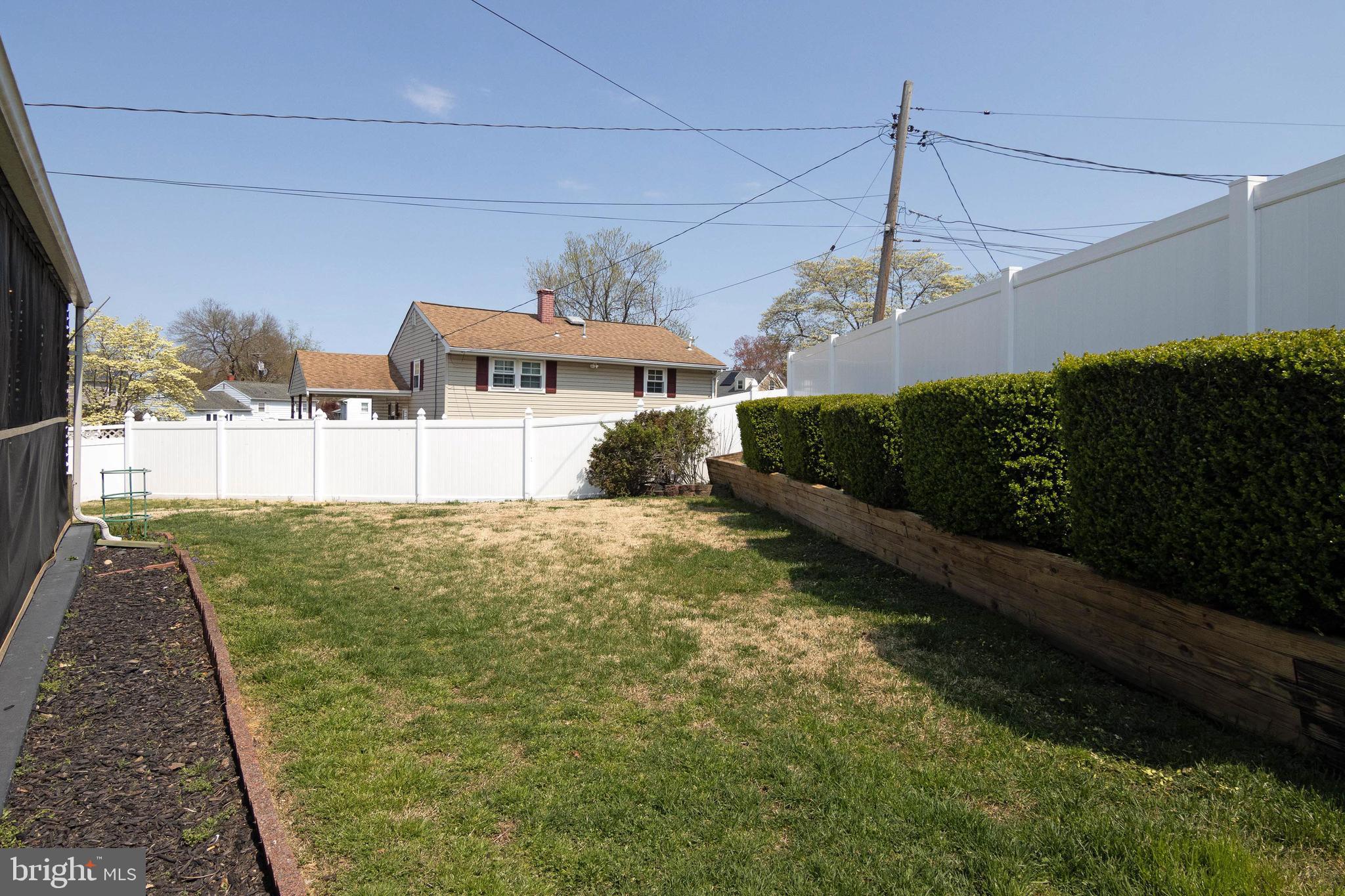 215 Ridgely Road Glen Burnie, MD 21061 - Photo 24 of 26 Fenced in backyard with privacy fence