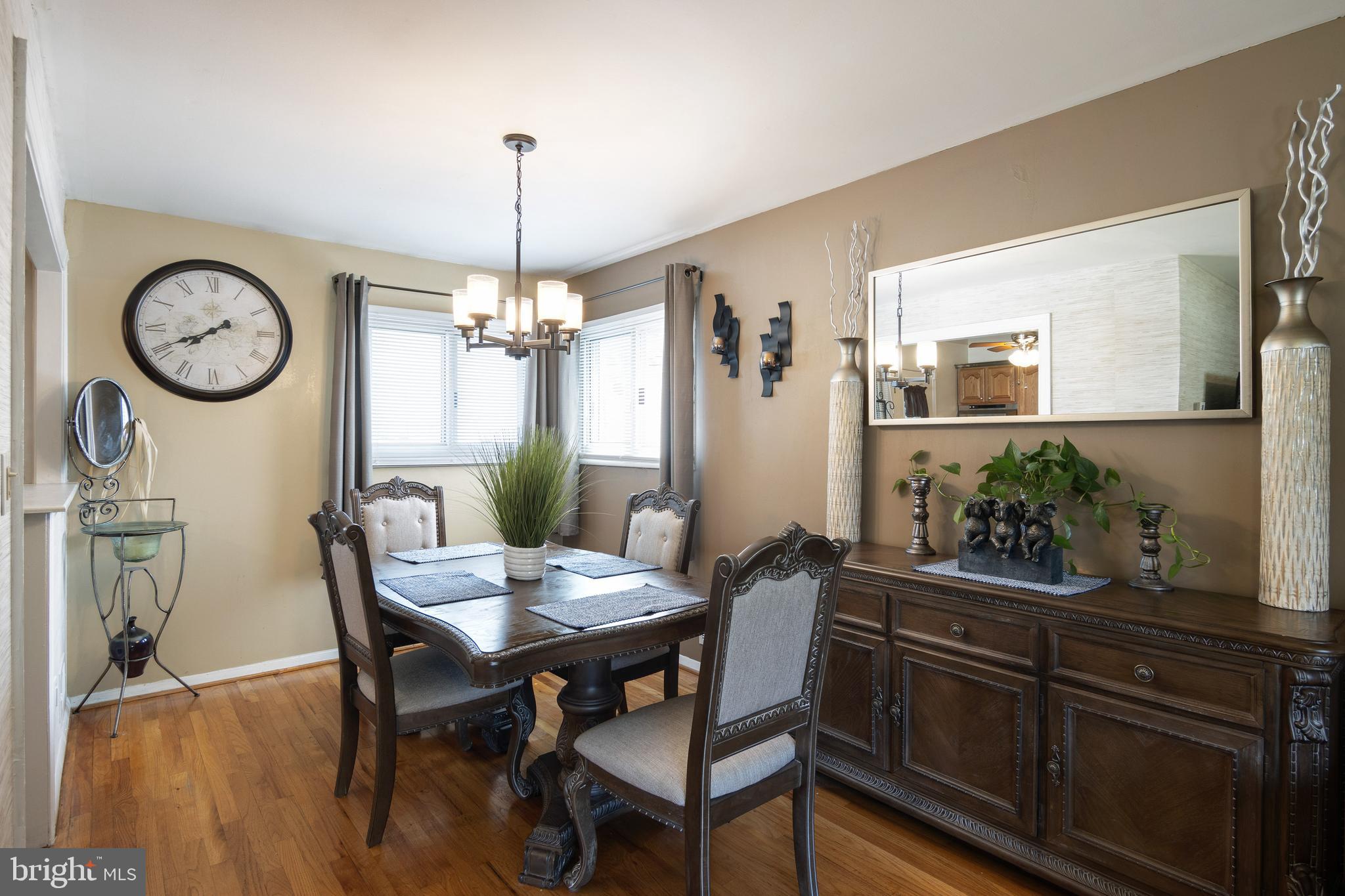 215 Ridgely Road Glen Burnie, MD 21061 - Photo 7 of 26 Dining room