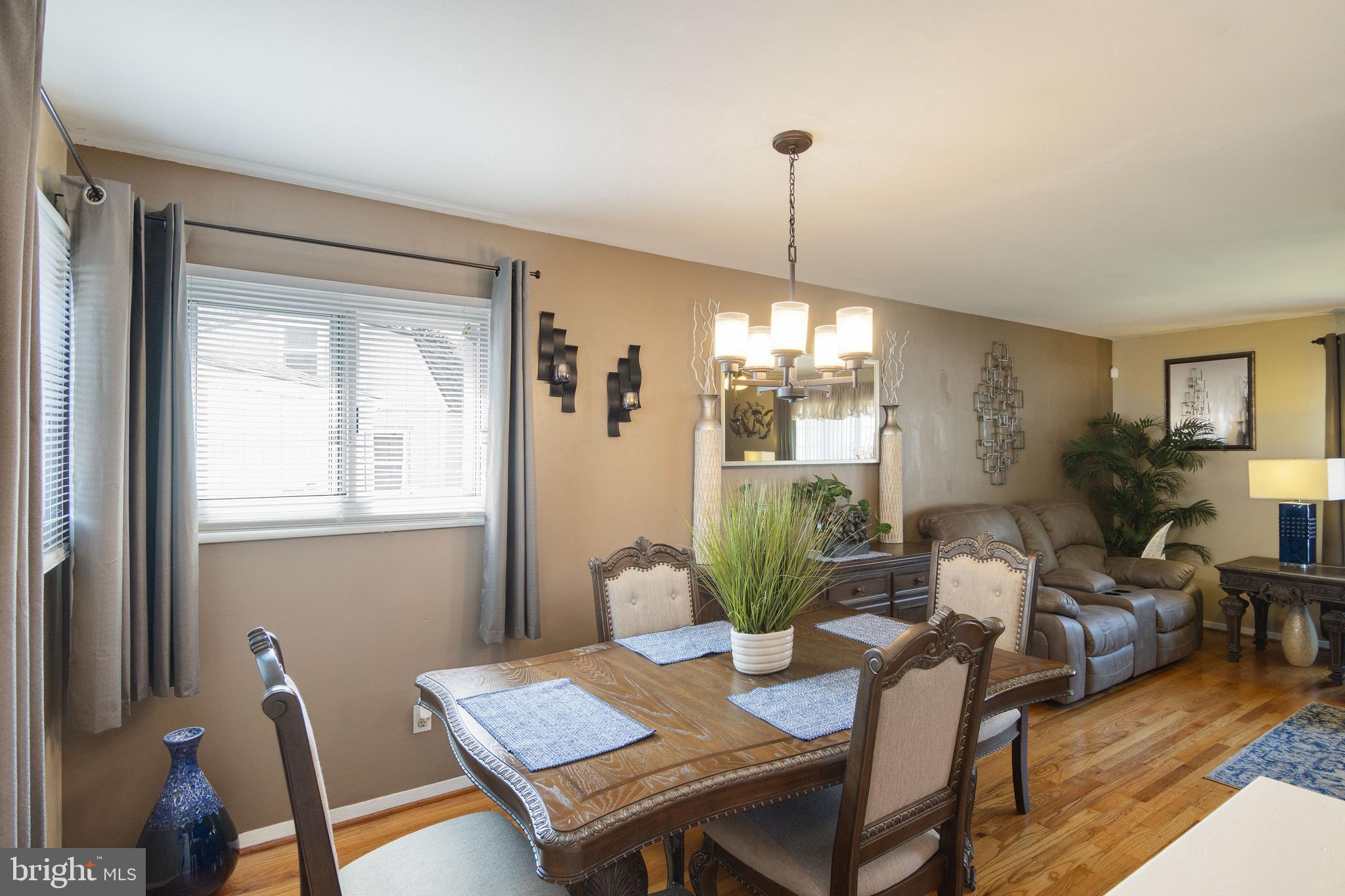 215 Ridgely Road Glen Burnie, MD 21061 - Photo 8 of 26 Dining room