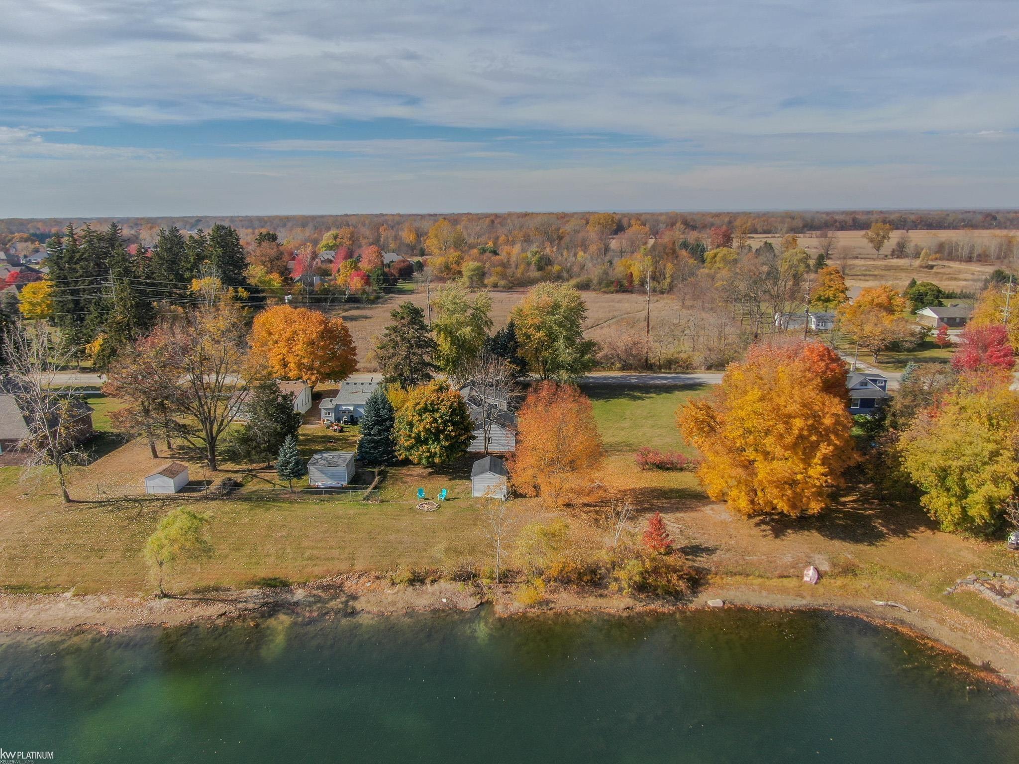 53920 Chesterfield Road New Baltimore, MI 48051 - Photo 2 of 26 50094280-1.JPG