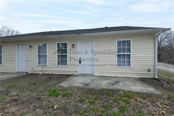 $1,155 | 2509 Pinnix Street, Unit B, Greensboro, NC 27405