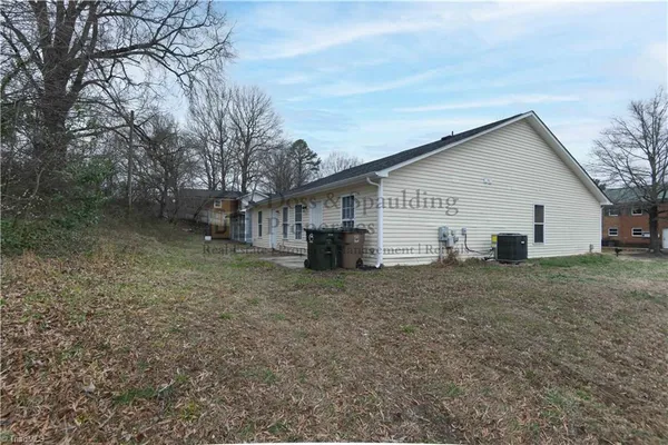 $1,155 | 2509 Pinnix Street, Unit B, Greensboro, NC 27405