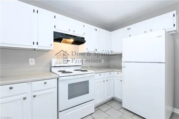 $1,155 | 2509 Pinnix Street, Unit B, Greensboro, NC 27405