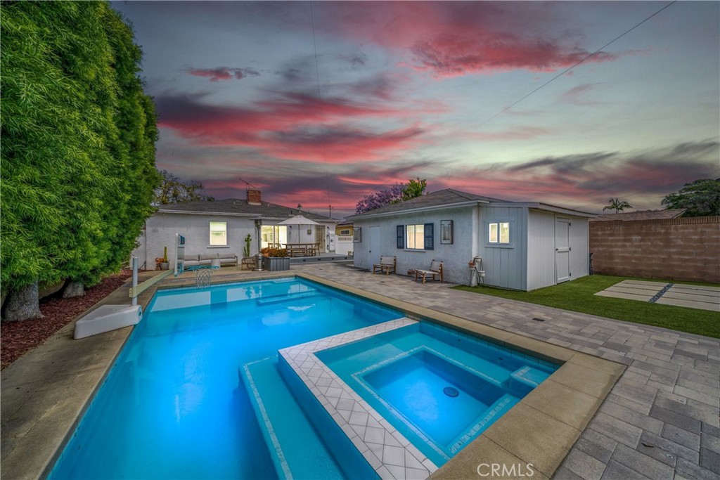 1006 East Ridgewood Street Long Beach, CA 90807 - Photo 5 of 53 photo is digitally altered