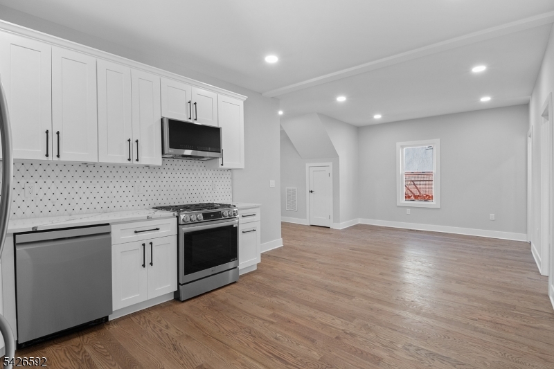 16 Old Short Hills Road, Unit 1 Millburn, NJ 07041 - Photo 14 of 22 Gallery Image 14