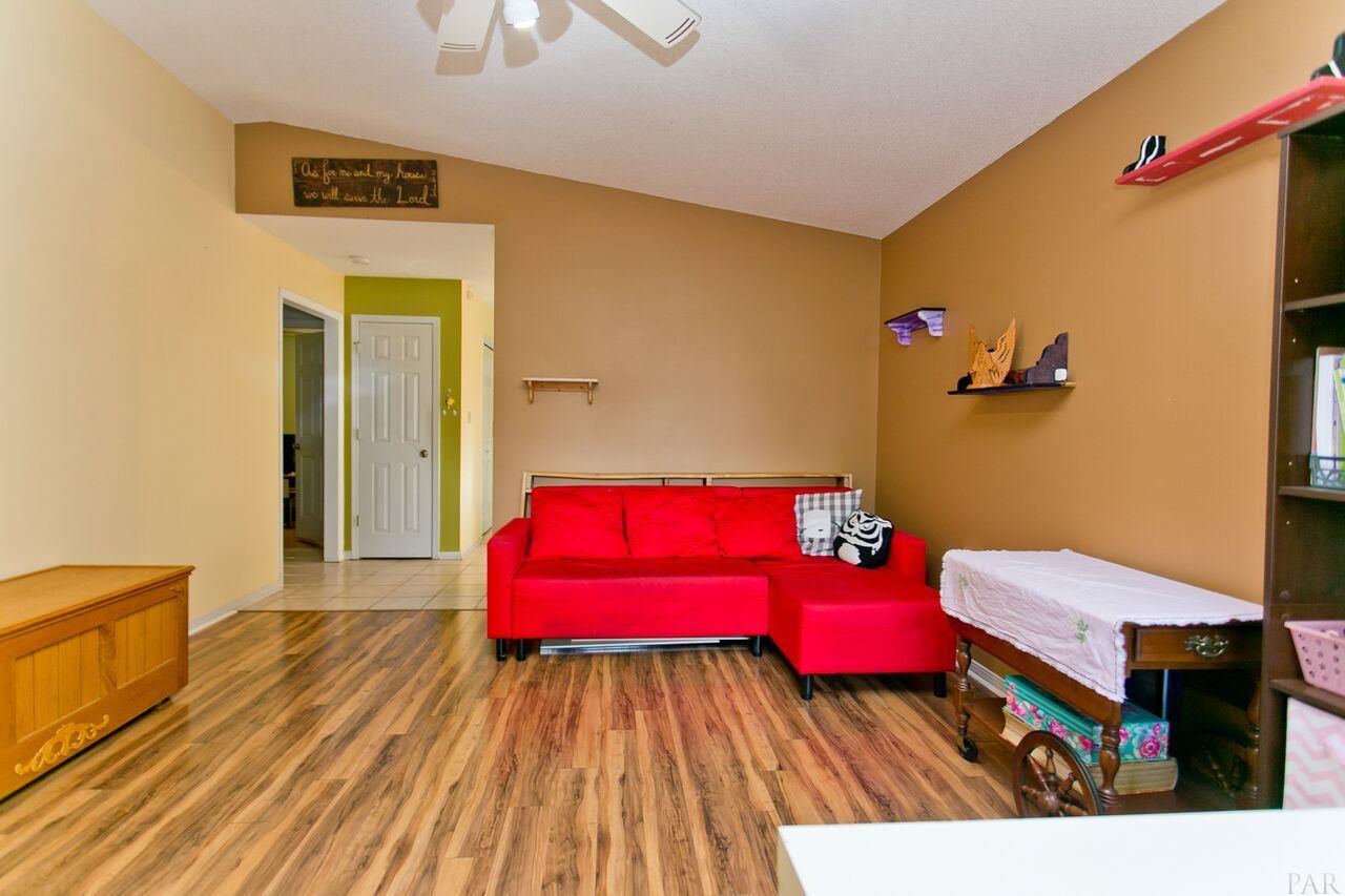 1341 Fairchild Street Pensacola, FL 32504 - Photo 8 of 28