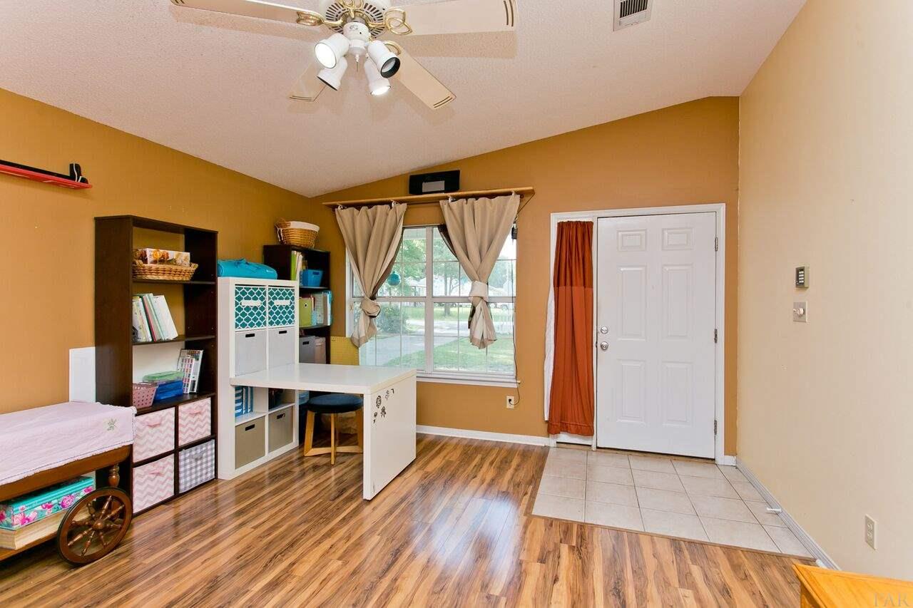 1341 Fairchild Street Pensacola, FL 32504 - Photo 9 of 28