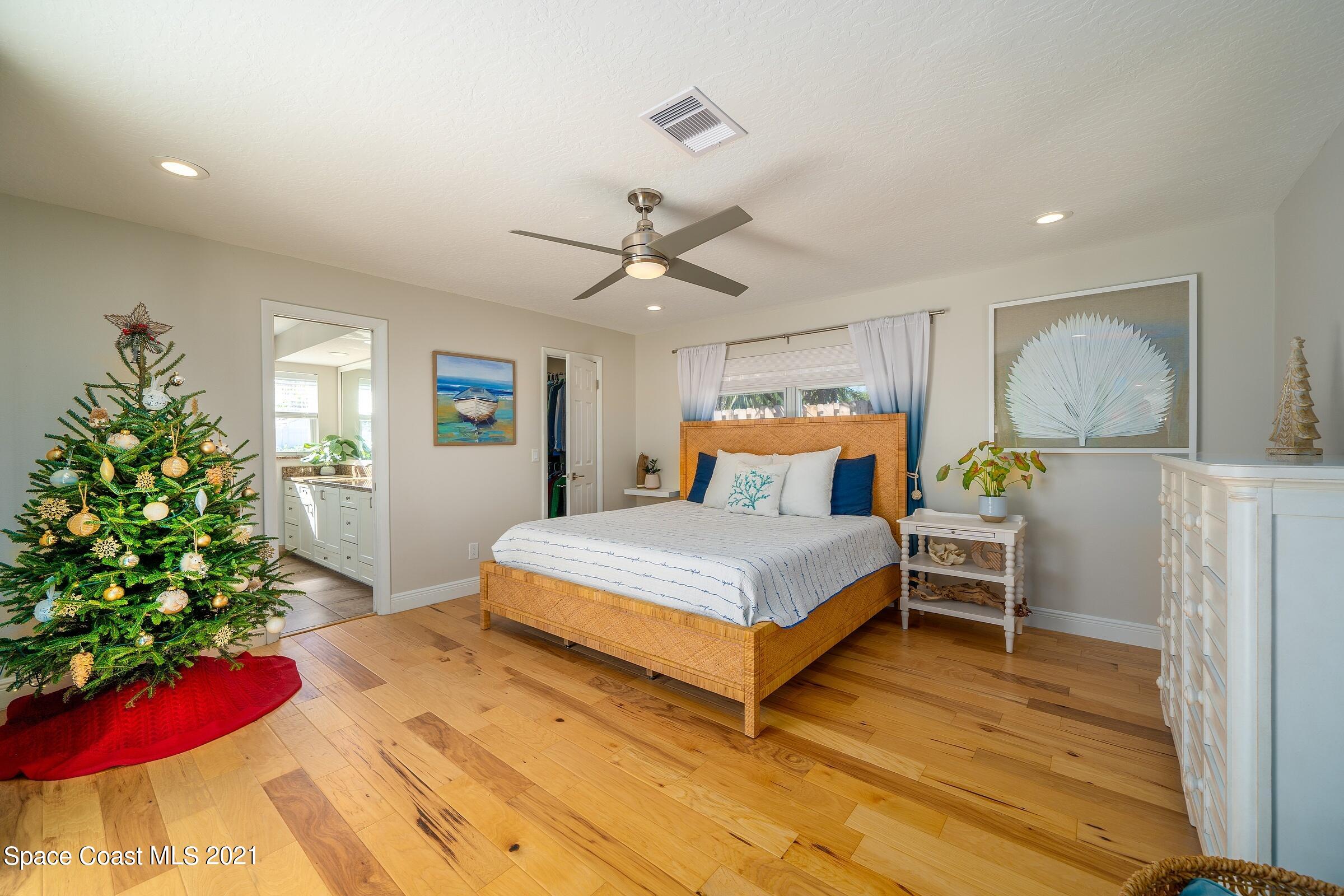 203 Sand Pine Road Indialantic, FL 32903 - Photo 8 of 27 8 - 203 Sand Pine Rd (34)