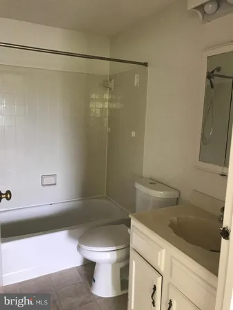 $2,380 | 403 Palmspring Drive, Gaithersburg, MD 20878