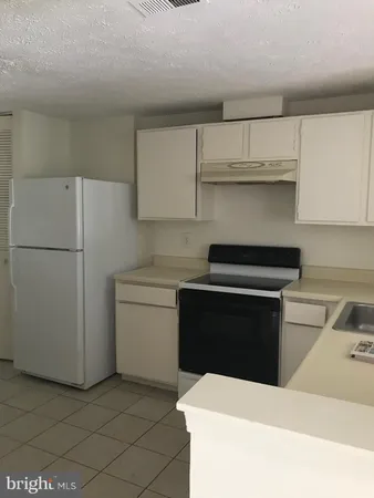 $2,380 | 403 Palmspring Drive, Gaithersburg, MD 20878