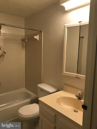 $2,380 | 403 Palmspring Drive, Gaithersburg, MD 20878