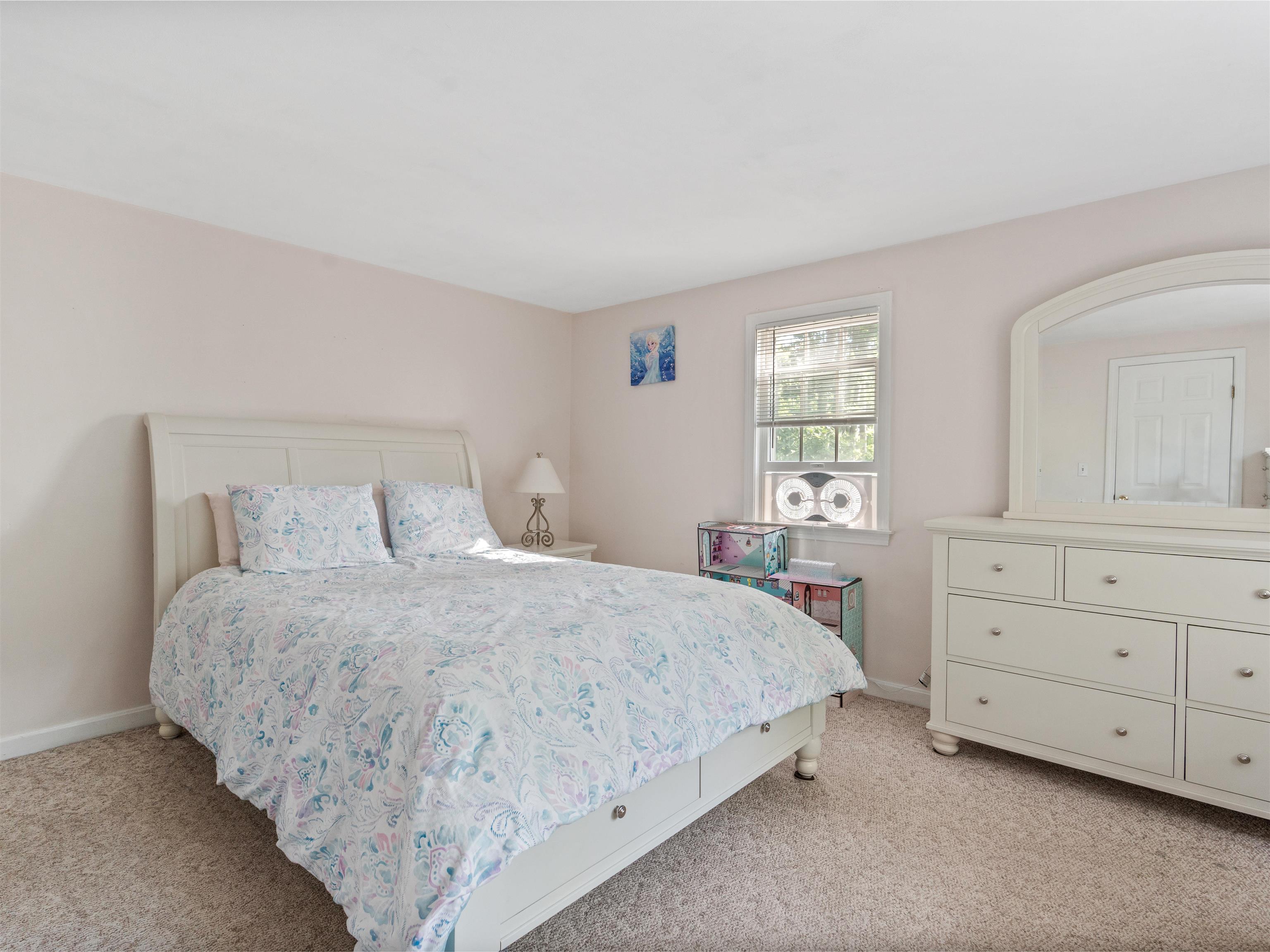 14 Depot Road Windham, NH 03087 - Photo 13 of 36