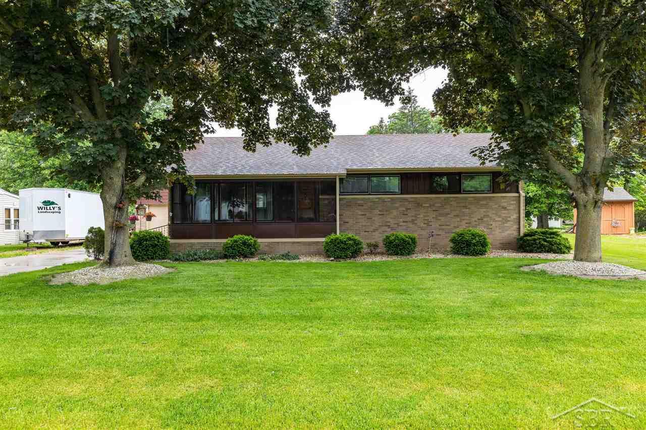 840 Roeser Street Freeland, MI 48623 - Photo 1 of 24