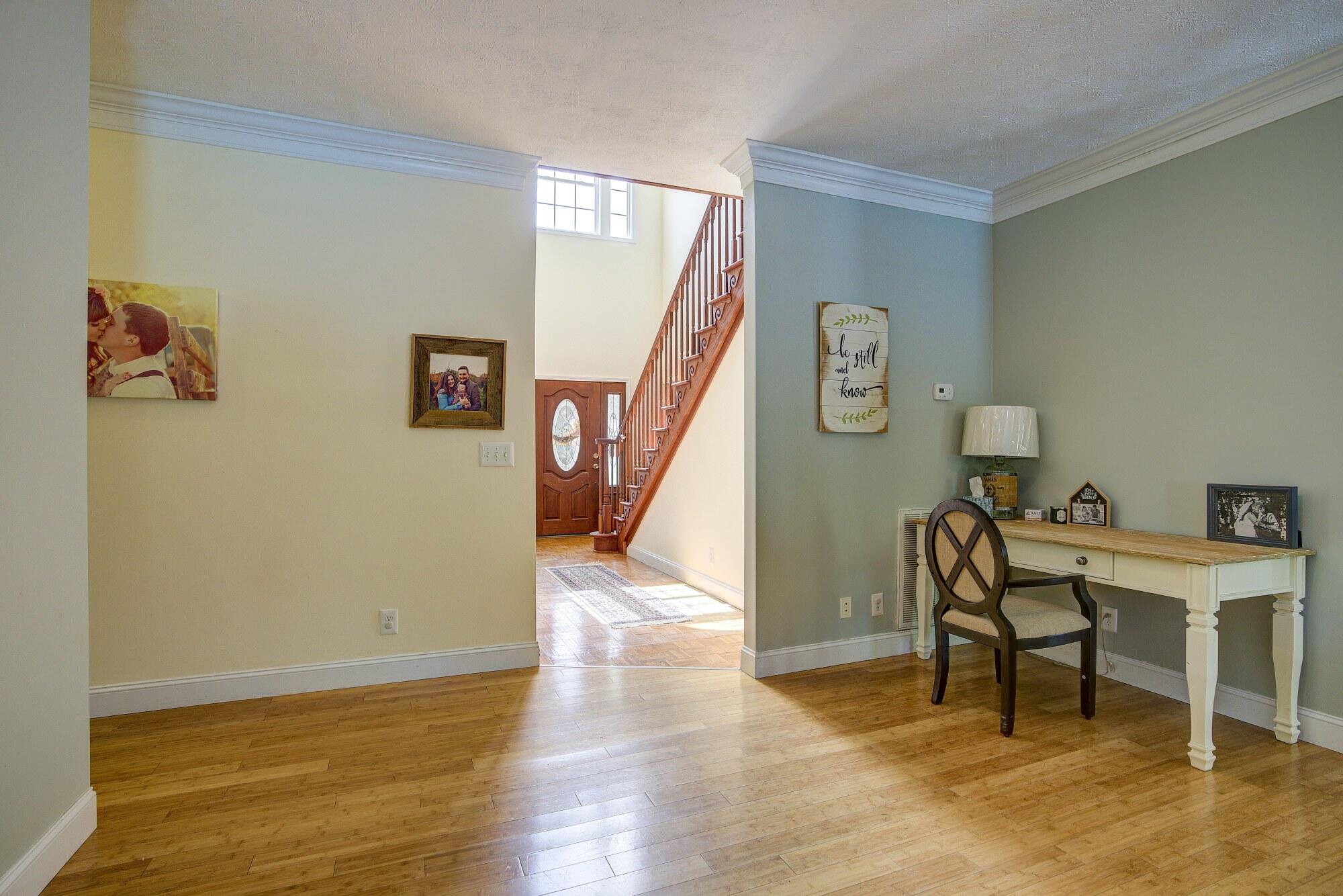 2534 Siam Road Elizabethton, TN 37643 - Photo 19 of 61 great room