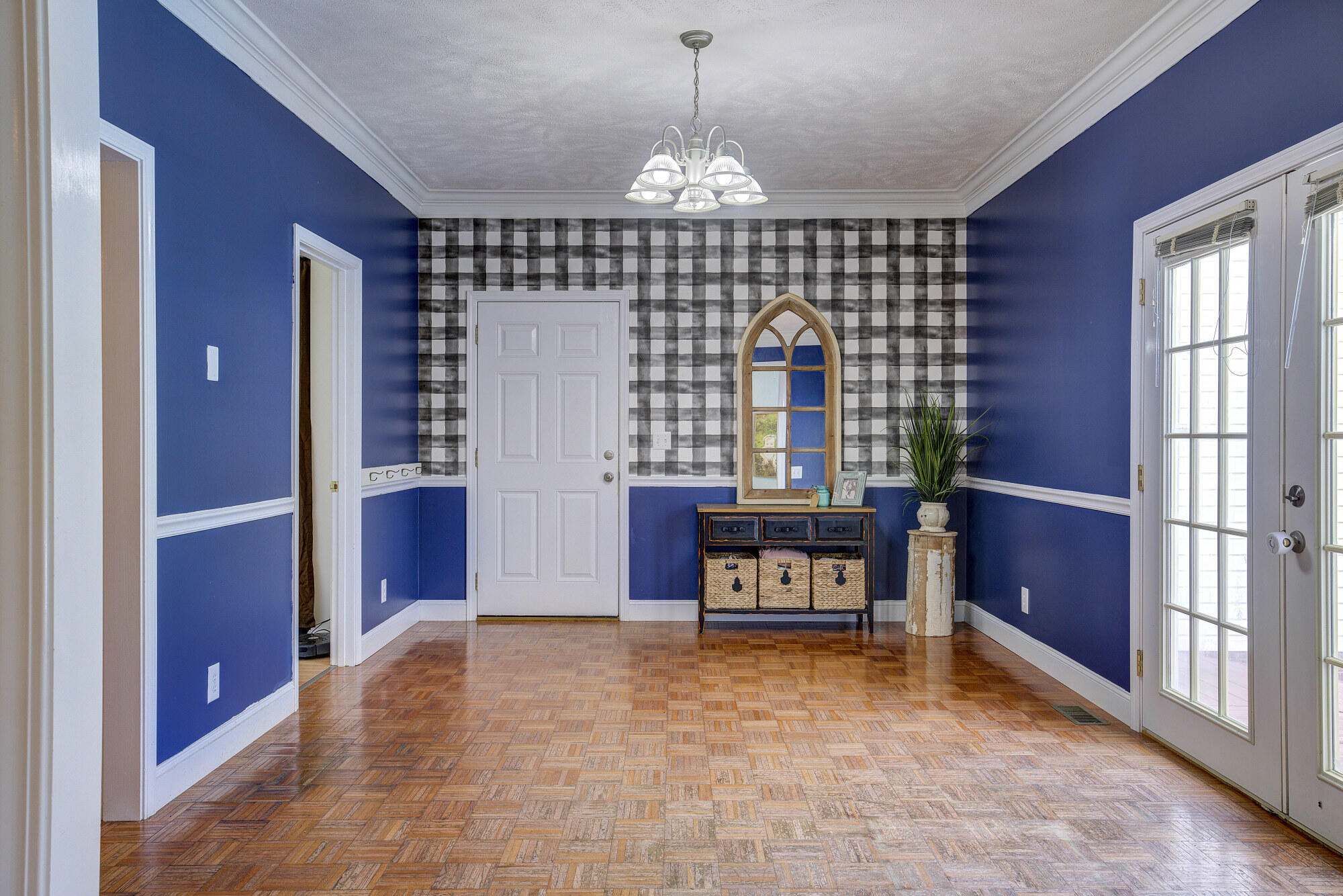 2534 Siam Road Elizabethton, TN 37643 - Photo 20 of 61 mudroom