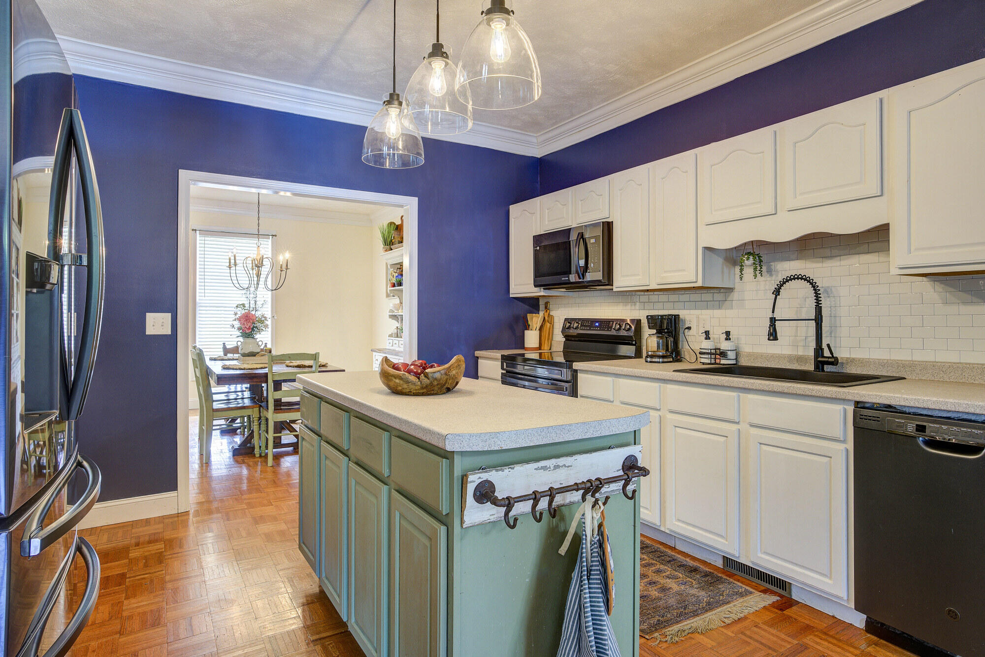 2534 Siam Road Elizabethton, TN 37643 - Photo 23 of 61 kitchen