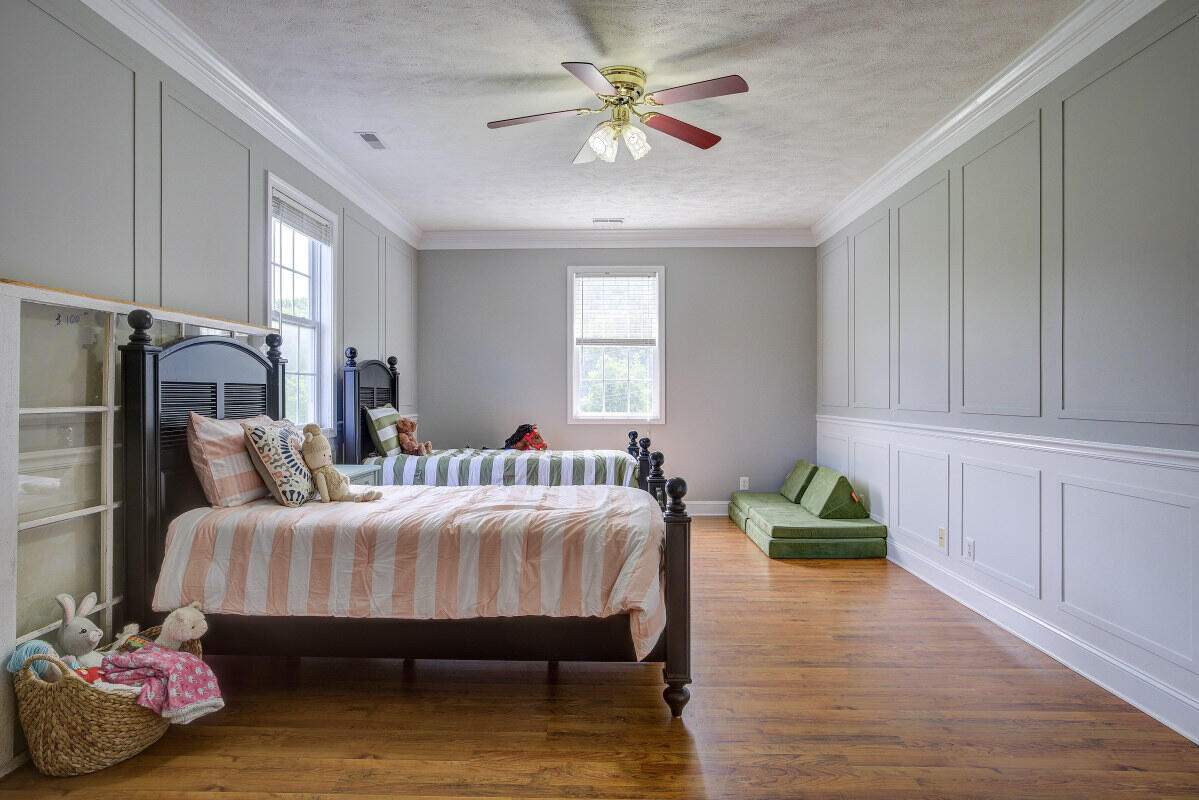 2534 Siam Road Elizabethton, TN 37643 - Photo 40 of 61 upstairs bedroom
