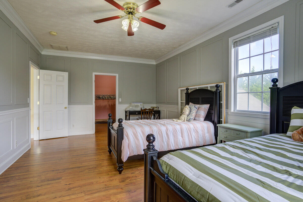 2534 Siam Road Elizabethton, TN 37643 - Photo 42 of 61 upstairs bedroom
