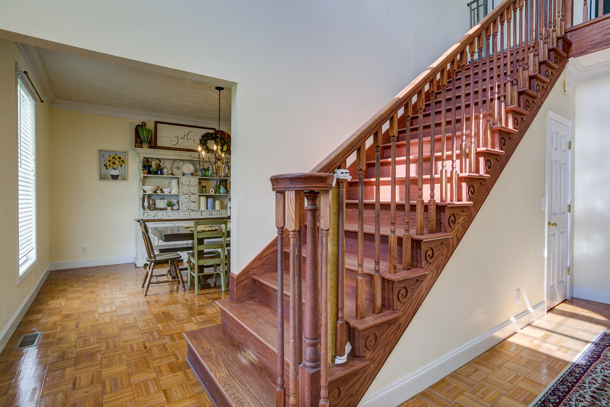2534 Siam Road Elizabethton, TN 37643 - Photo 9 of 61 Foyer