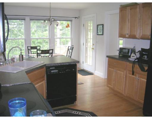 12 Hunter's Ridge Southwick, MA 01077 - Photo 11 of 30 Gallery Image 11