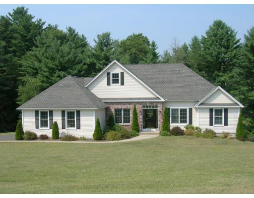 12 Hunter's Ridge Southwick, MA 01077 - Photo 2 of 30 Gallery Image 2