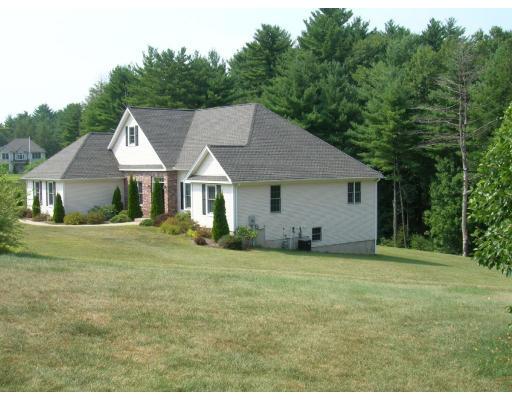 12 Hunter's Ridge Southwick, MA 01077 - Photo 4 of 30 Gallery Image 4