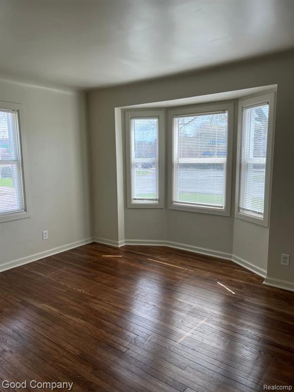 19659 Kelly Road Detroit, MI 48225 - Photo 5 of 16