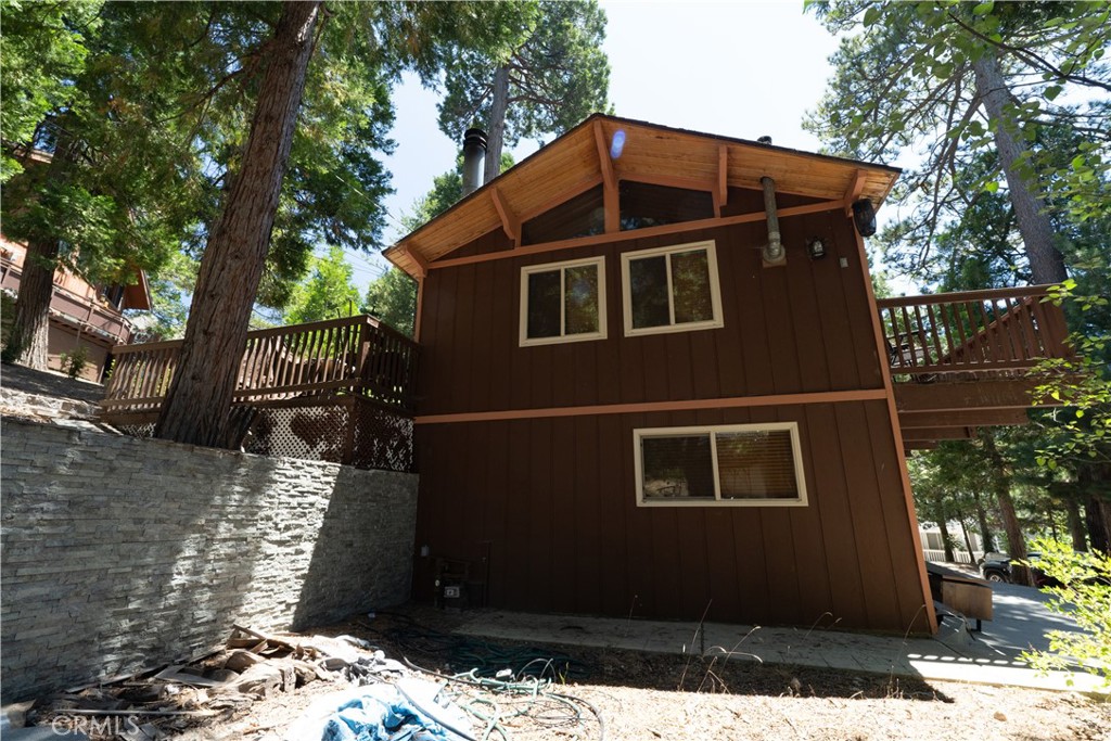 392 Pioneer Road Lake Arrowhead, CA 92352 - Photo 36 of 41