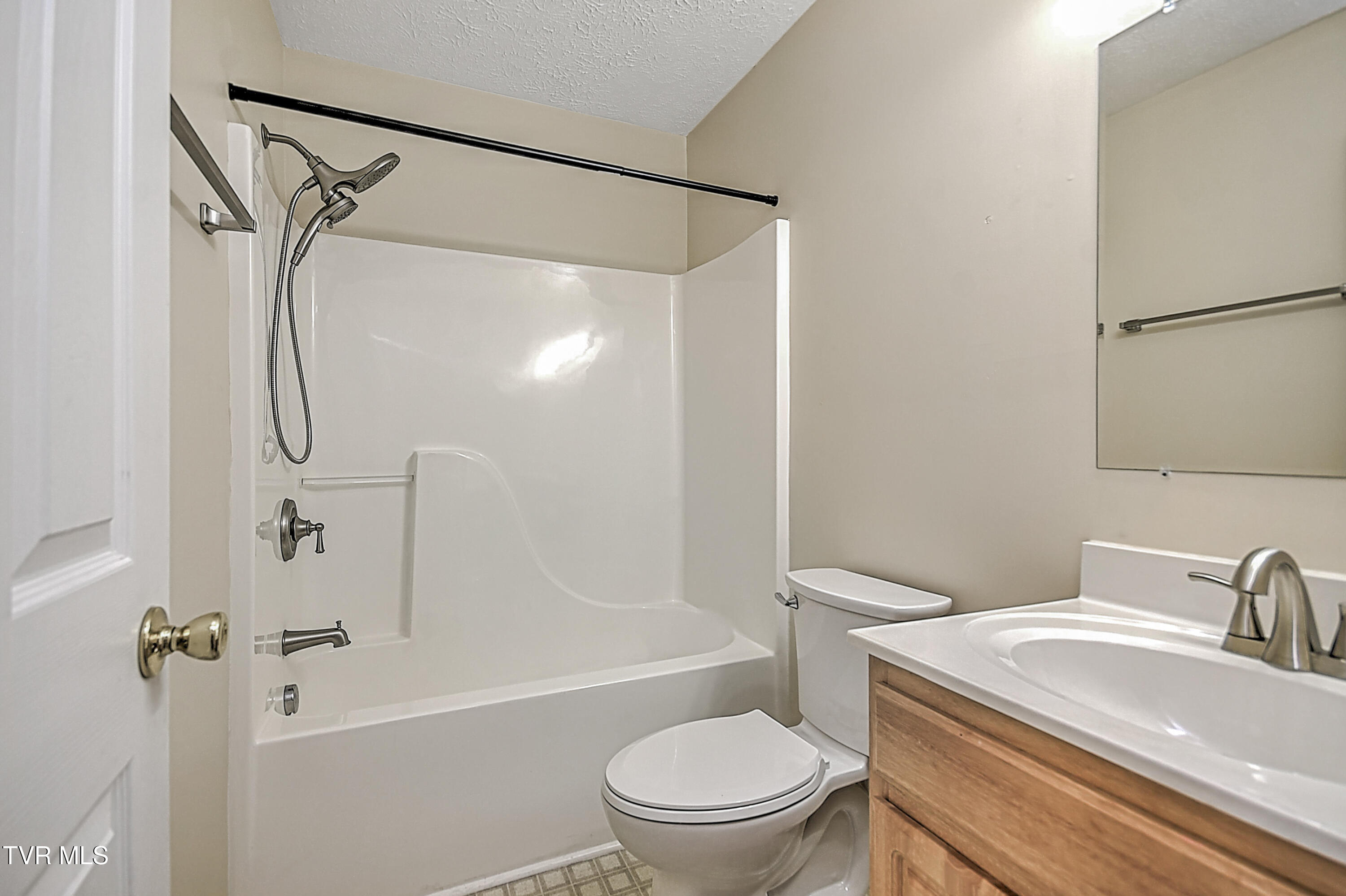 531 Beaverview Drive Bristol, VA 24201 - Photo 23 of 35 531 Bearview DB-24