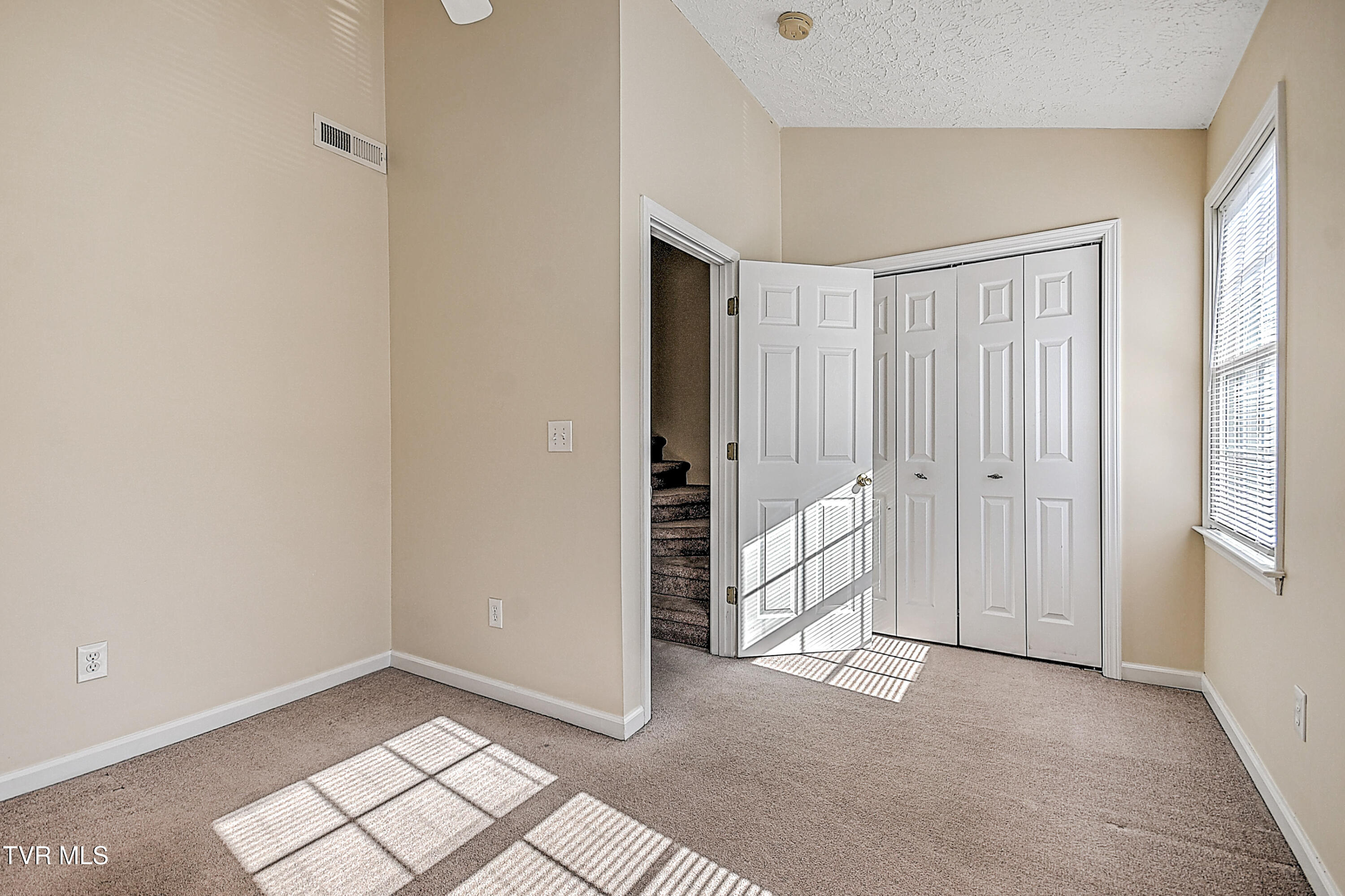 531 Beaverview Drive Bristol, VA 24201 - Photo 24 of 35 531 Bearview DB-25