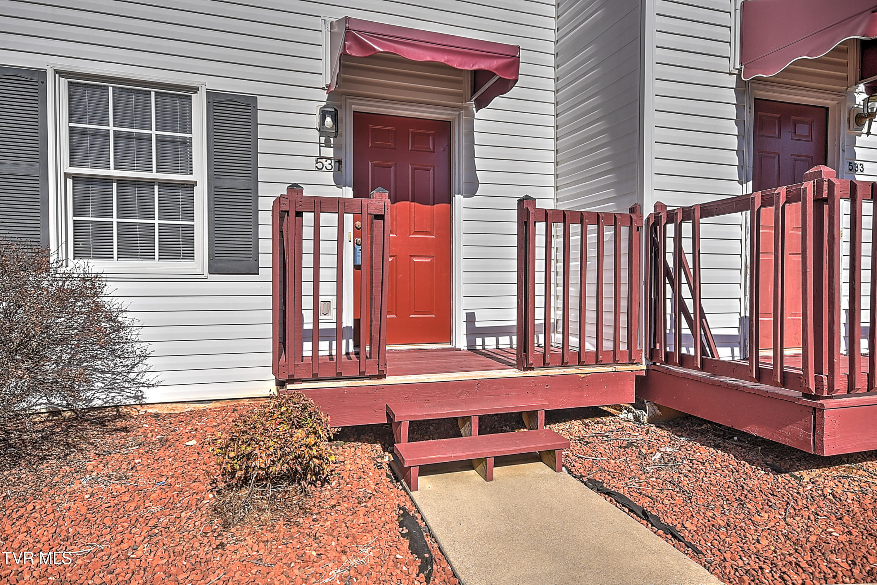 531 Beaverview Drive Bristol, VA 24201 - Photo 4 of 35 531 Bearview DB-4