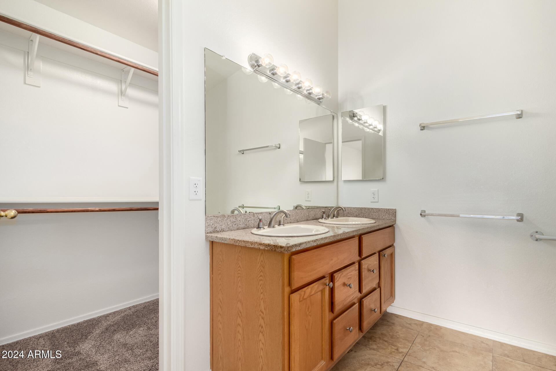 3415 East Escuda Road Phoenix, AZ 85050 - Photo 17 of 36 18 - Escuda