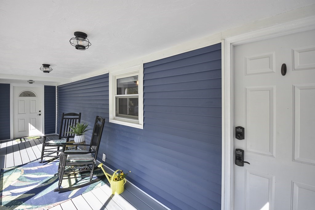 51 Dellwood Road Worcester, MA 01602 - Photo 2 of 36