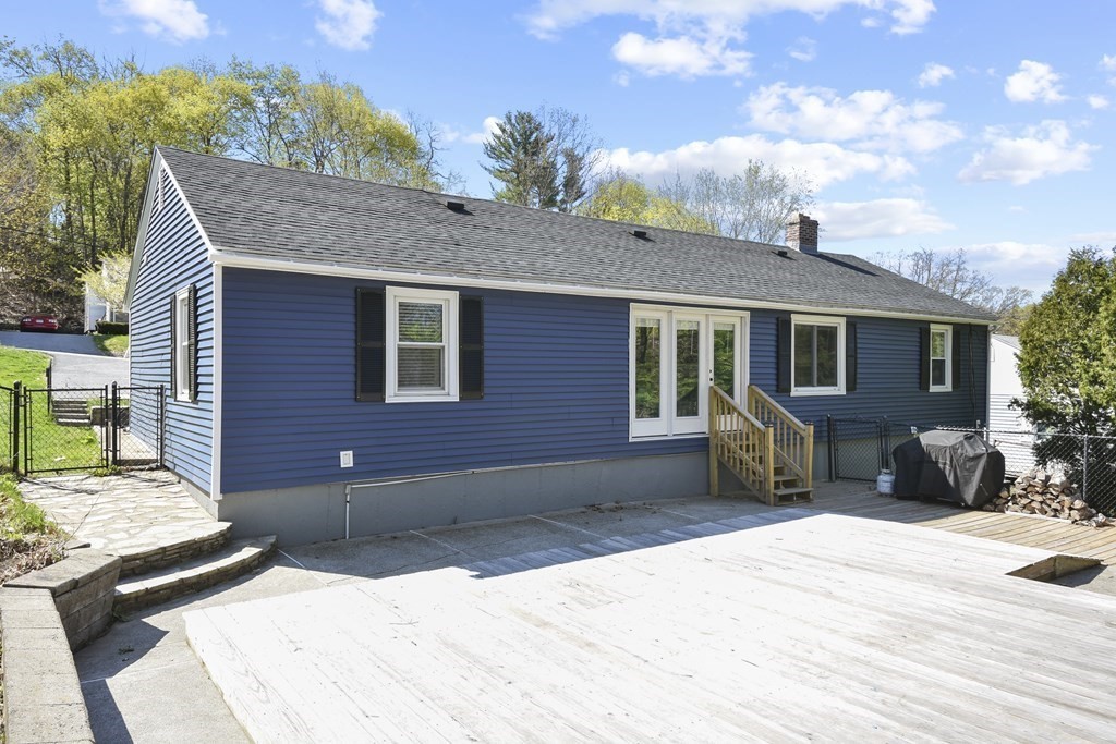 51 Dellwood Road Worcester, MA 01602 - Photo 30 of 36