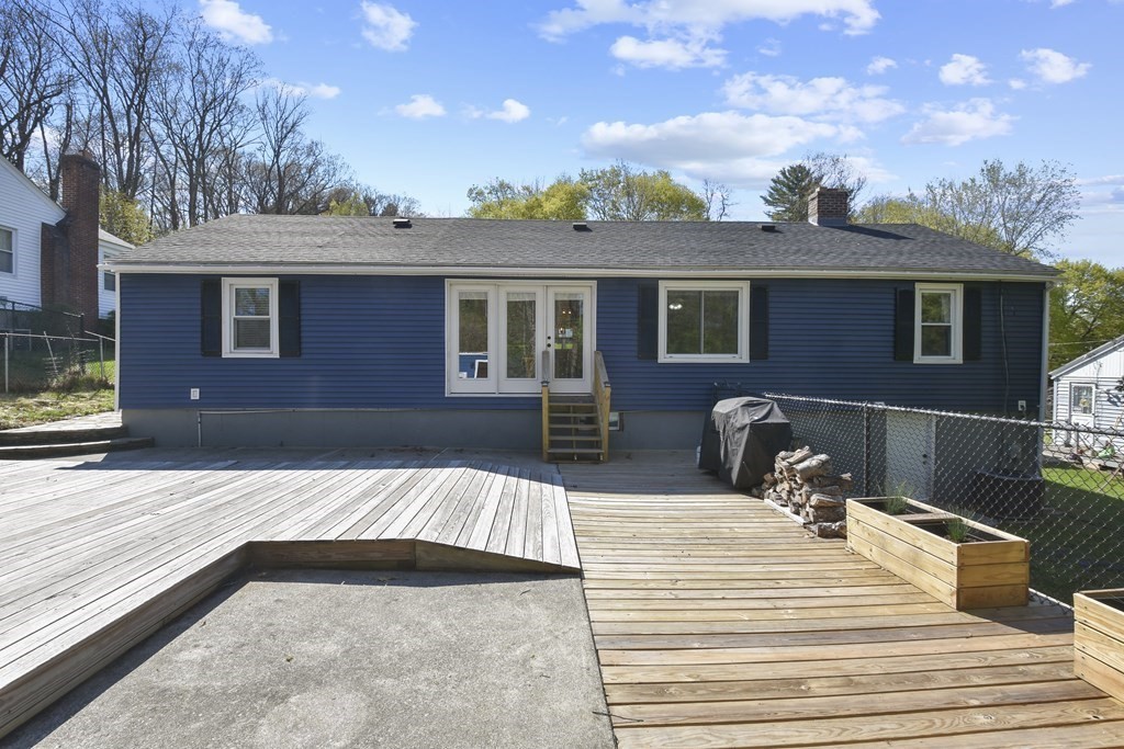 51 Dellwood Road Worcester, MA 01602 - Photo 31 of 36