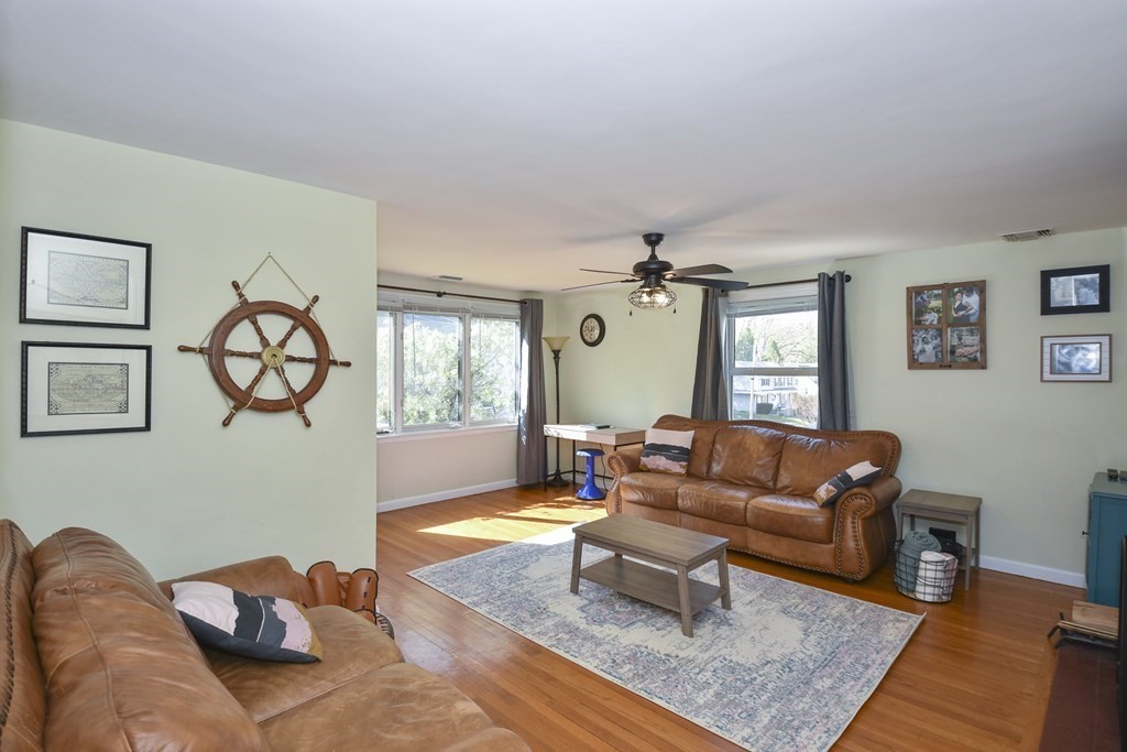 51 Dellwood Road Worcester, MA 01602 - Photo 4 of 36