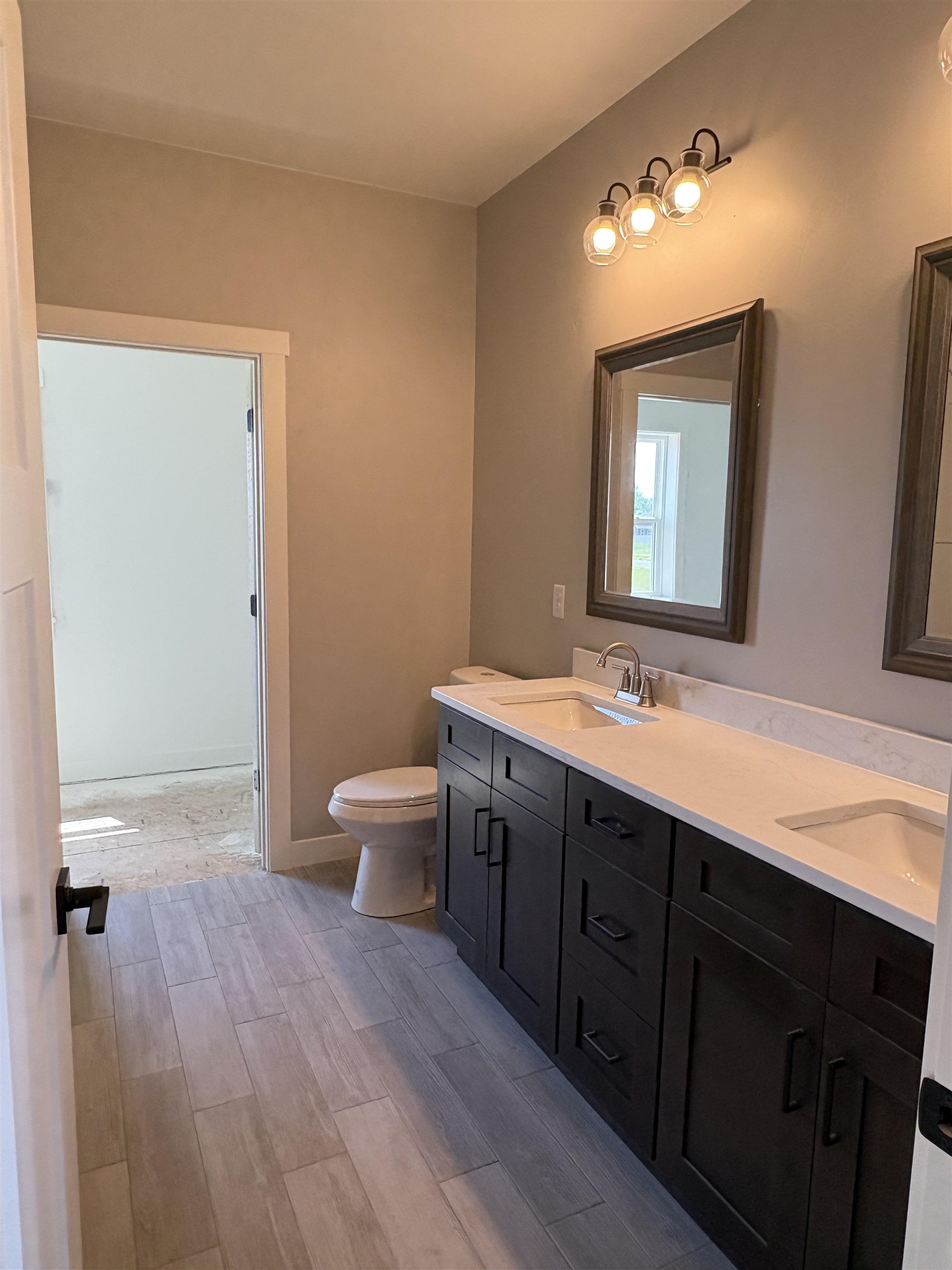N8843 Killarney Way Menasha, WI 54952 - Photo 16 of 28