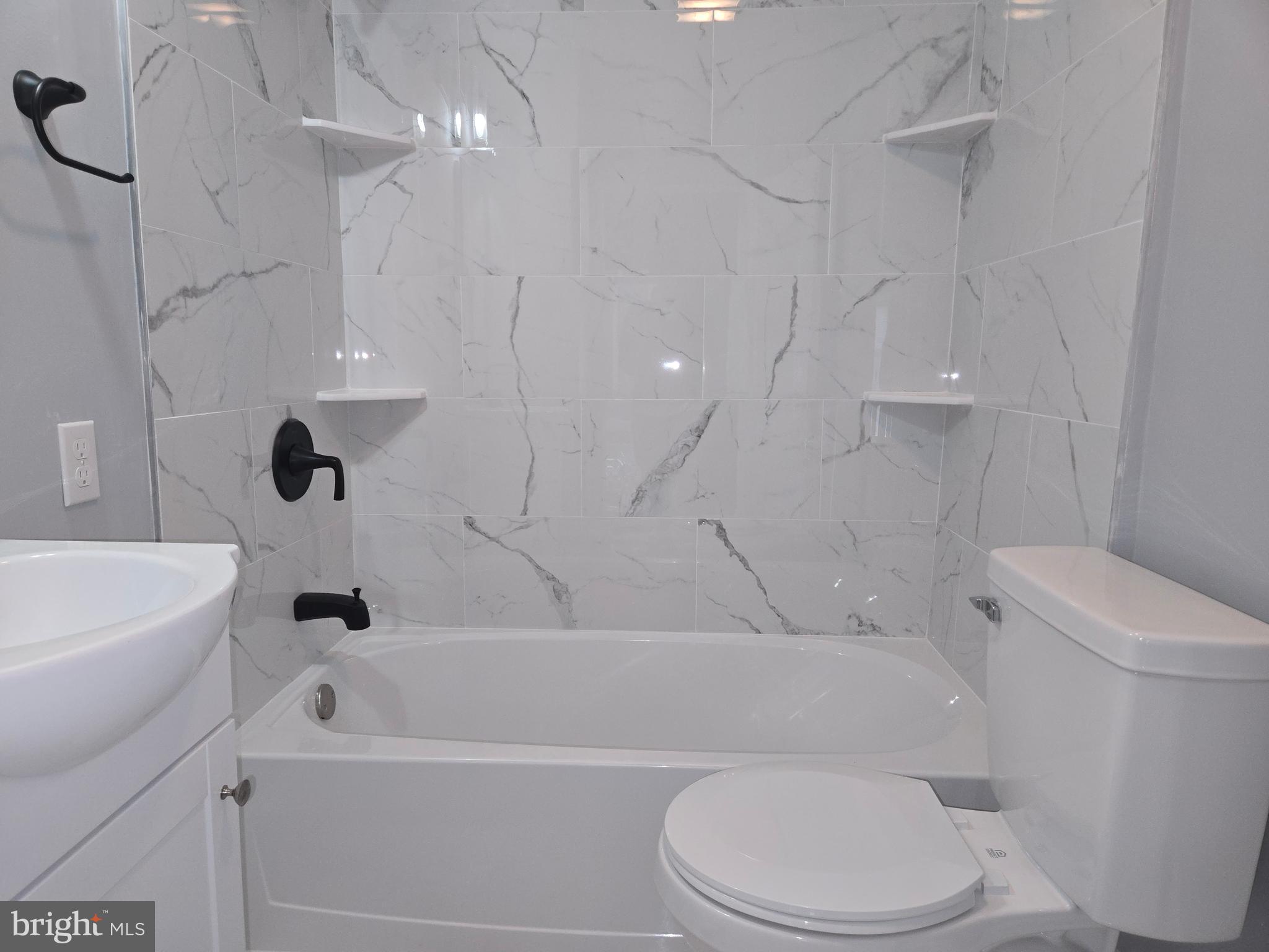 2911 Markley Avenue Baltimore, MD 21214 - Photo 15 of 19 Full Bathroom